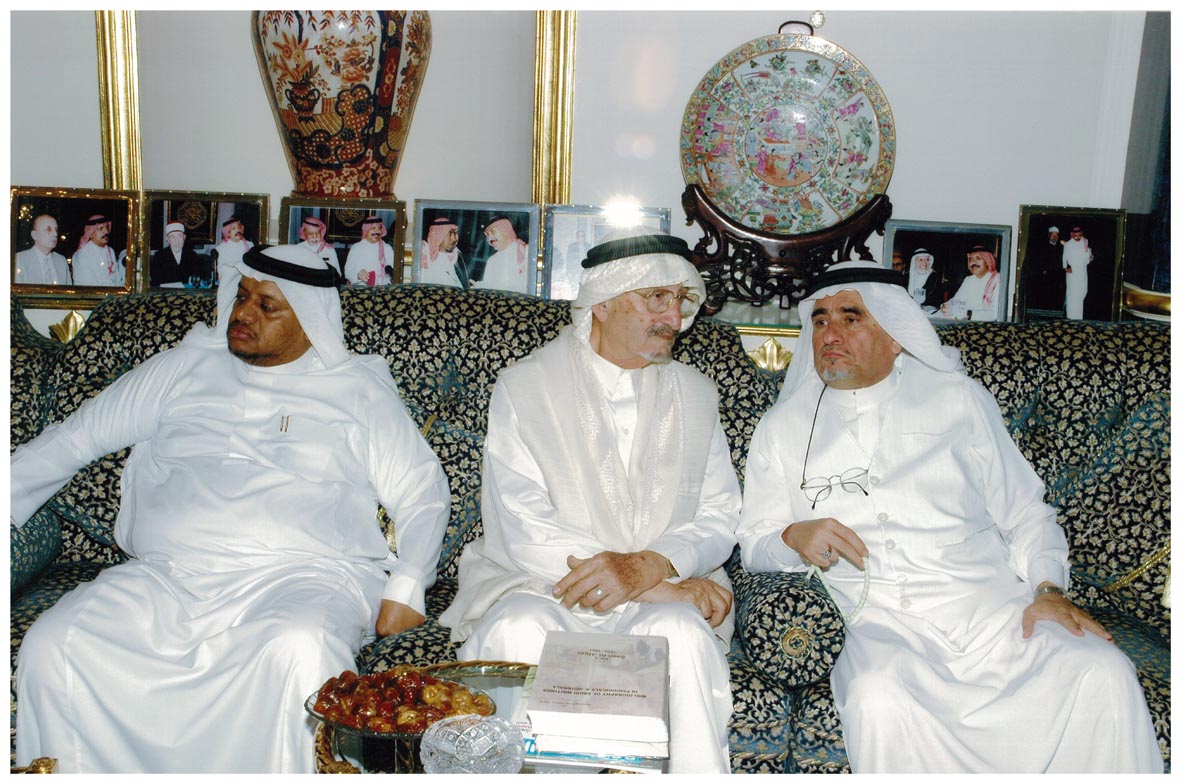 صورة 10565: الدكتور عبد العزيز حسنين، الأستاذ عبد الحميد الدرهلي، الأستاذ عبد الله الثقفي 