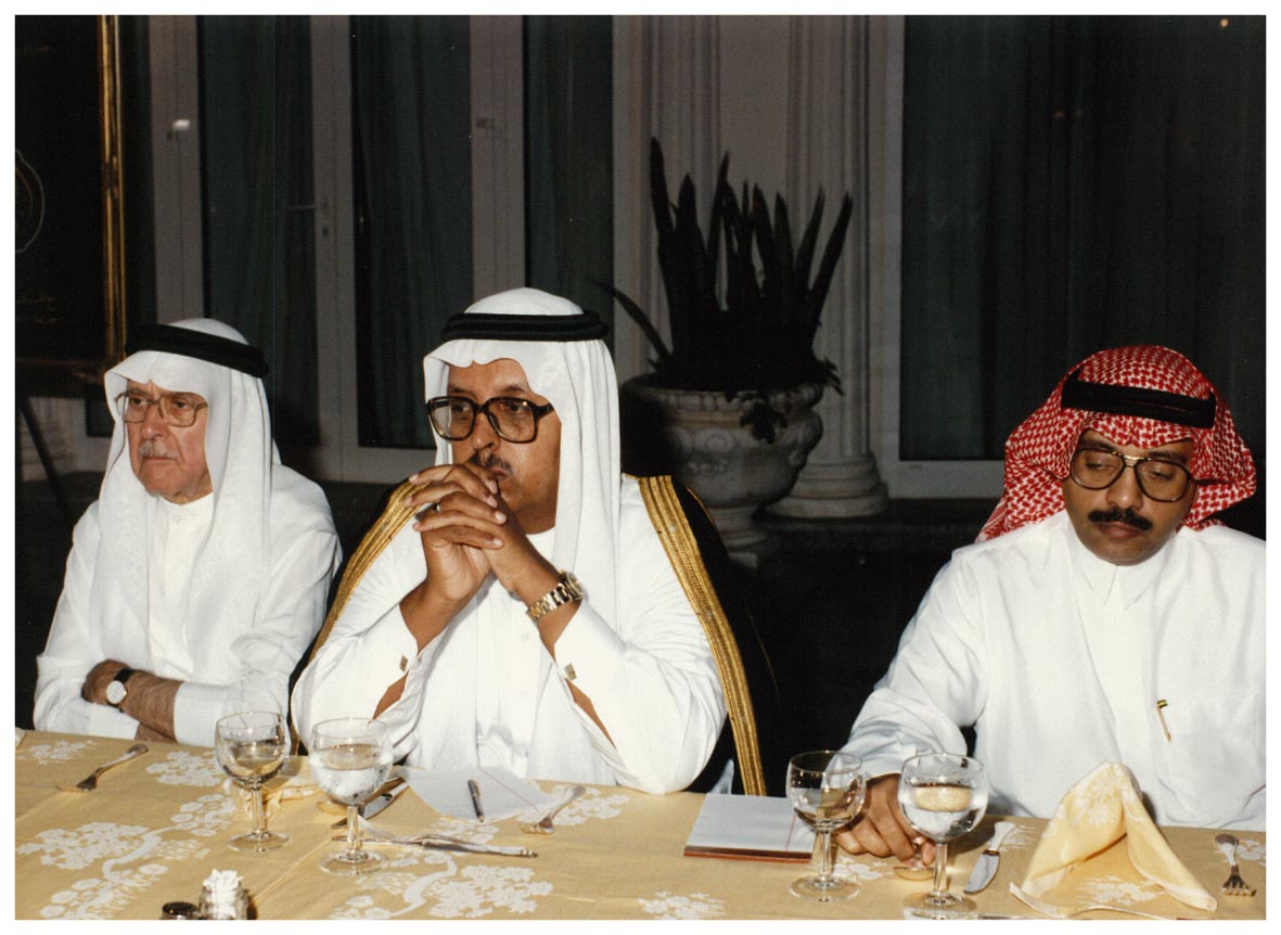 صورة 12160: الدكتور أنور عبد المجيد، الدكتور عبد الرحمن الأنصاري، الدكتور صلاح الدين المنجد 