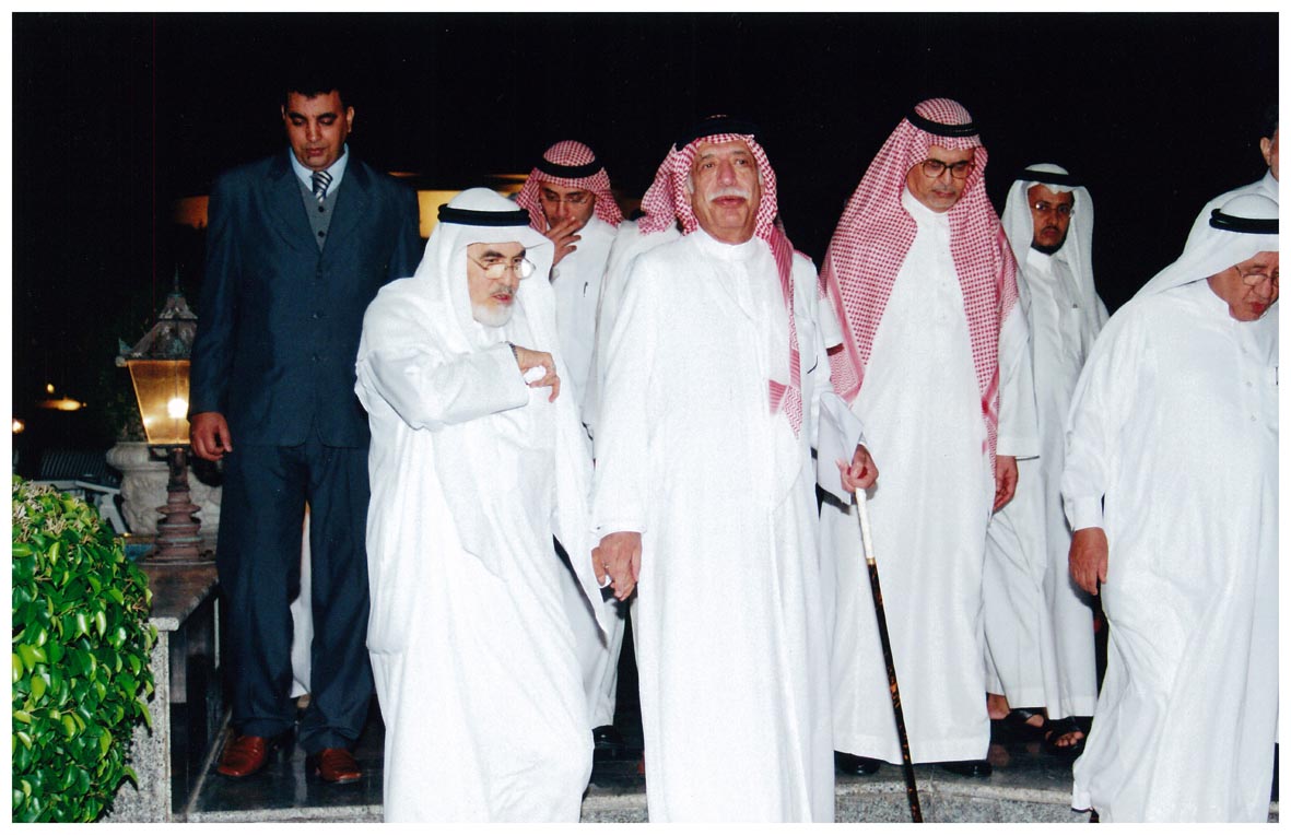 صورة 1249: الأستاذ عبد الله فراج الشريف، الدكتور حسن بلخي، الشيخ عبد المقصود خوجه، ()، ()، ()، () 