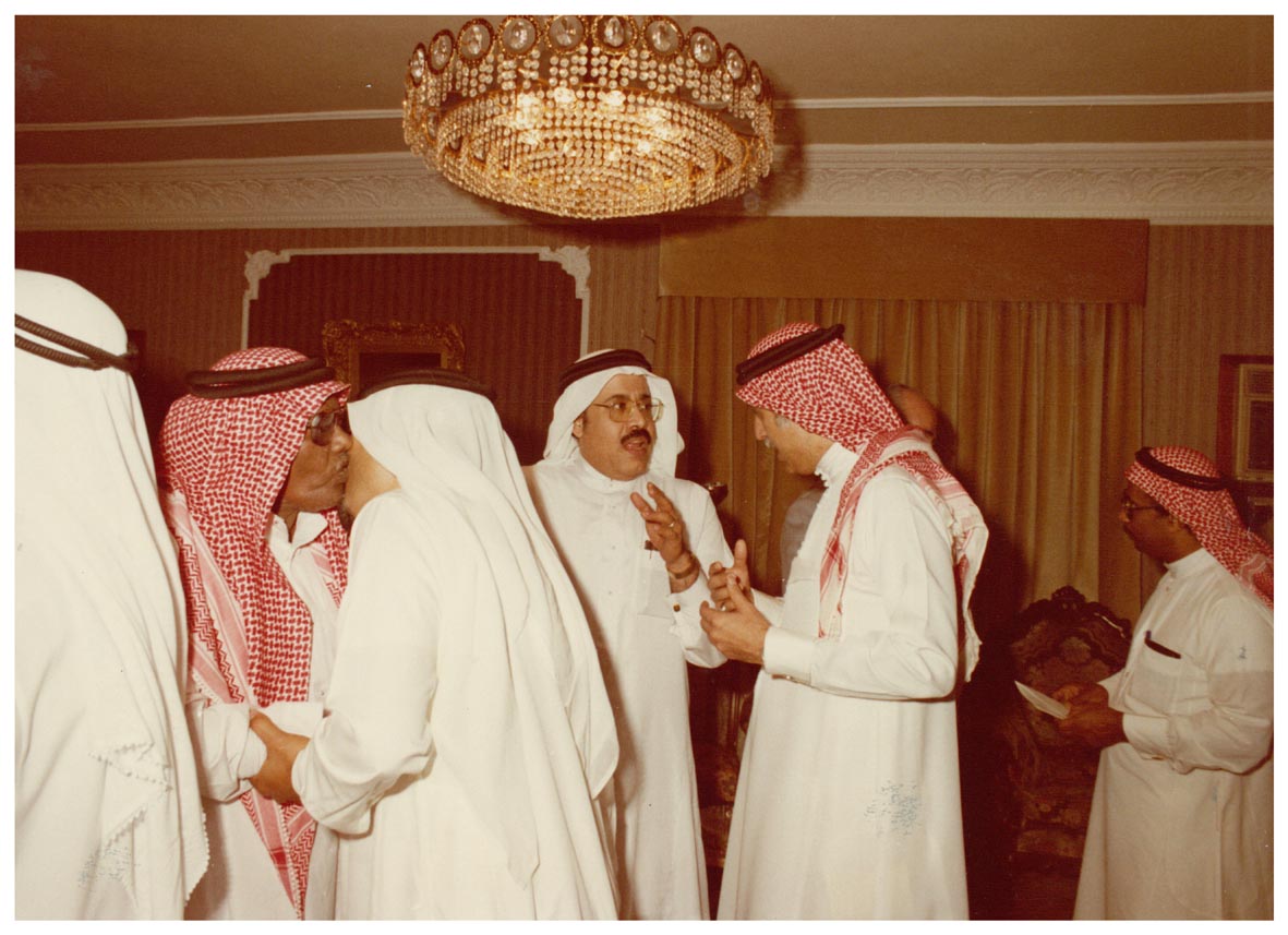 صورة 12931: ()، الشيخ عبد المقصود خوجه، الأستاذ محمد سعيد طيب، الأستاذ طاهر زمخشري 