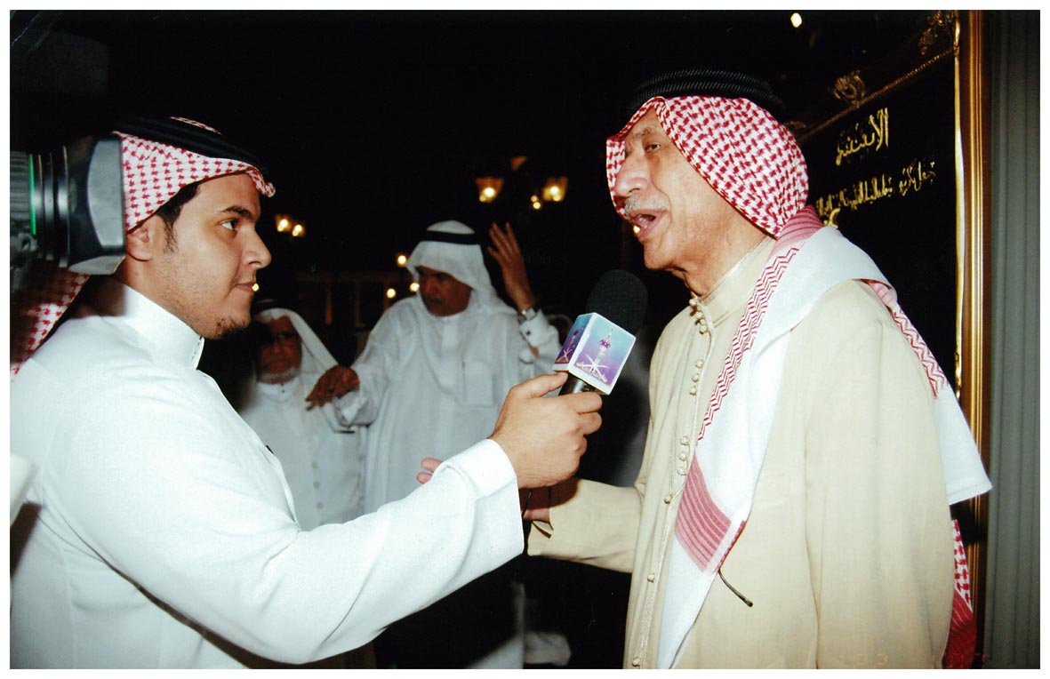 صورة 146: سعادة الشيخ عبد المقصود محمد سعيد خوجه في لقاء مع التلفزيون السعودي 