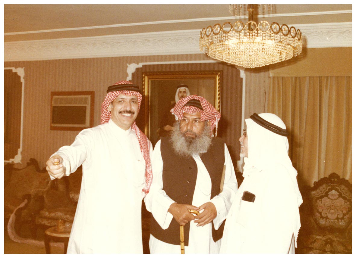 صورة 14926: الأستاذ معتوق حسنين، الشيخ أبو تراب الظاهري، الشيخ عبد المقصود خوجه 