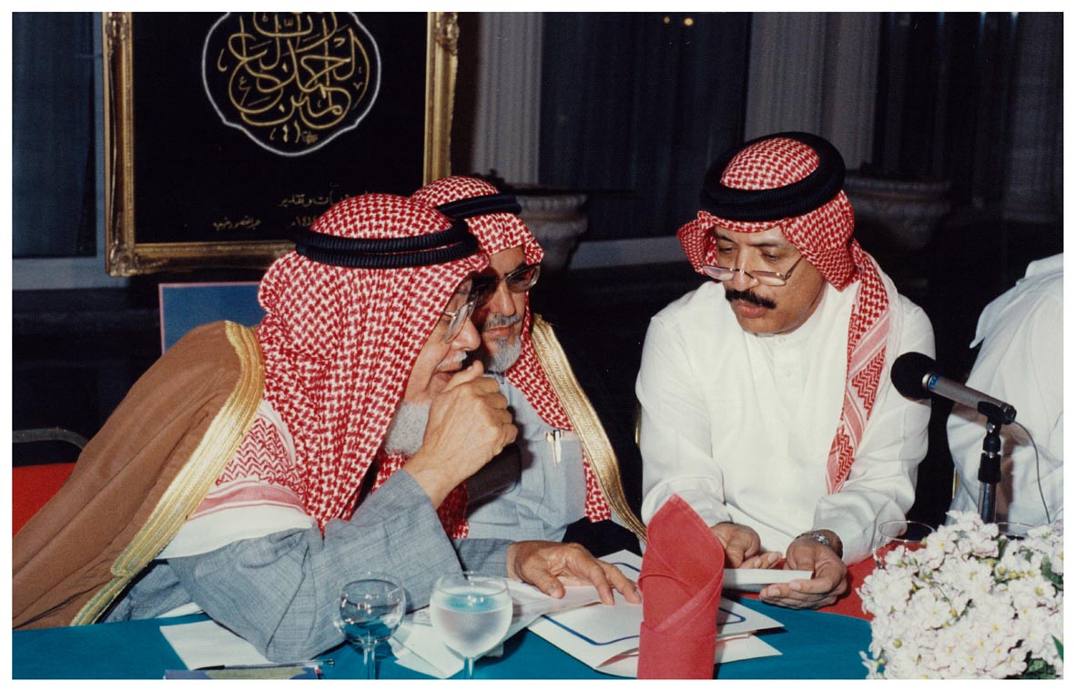 صورة 15811: الشيخ عبد المقصود خوجه، الدكتور إبراهيم المدلج، الشيخ عثمان الصالح 