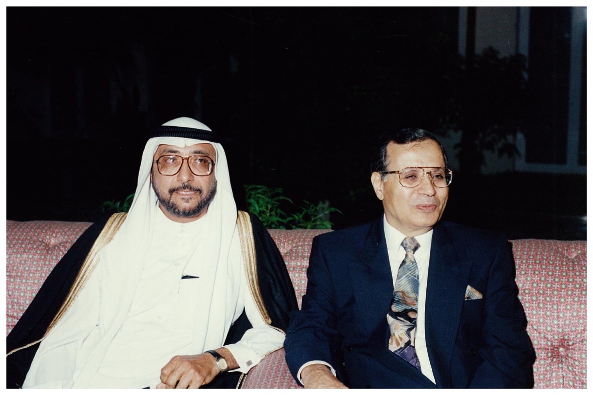 صورة 16507: السفير أحمد الغمراوي فالدكتور نايف بن هاشم الدعيس 