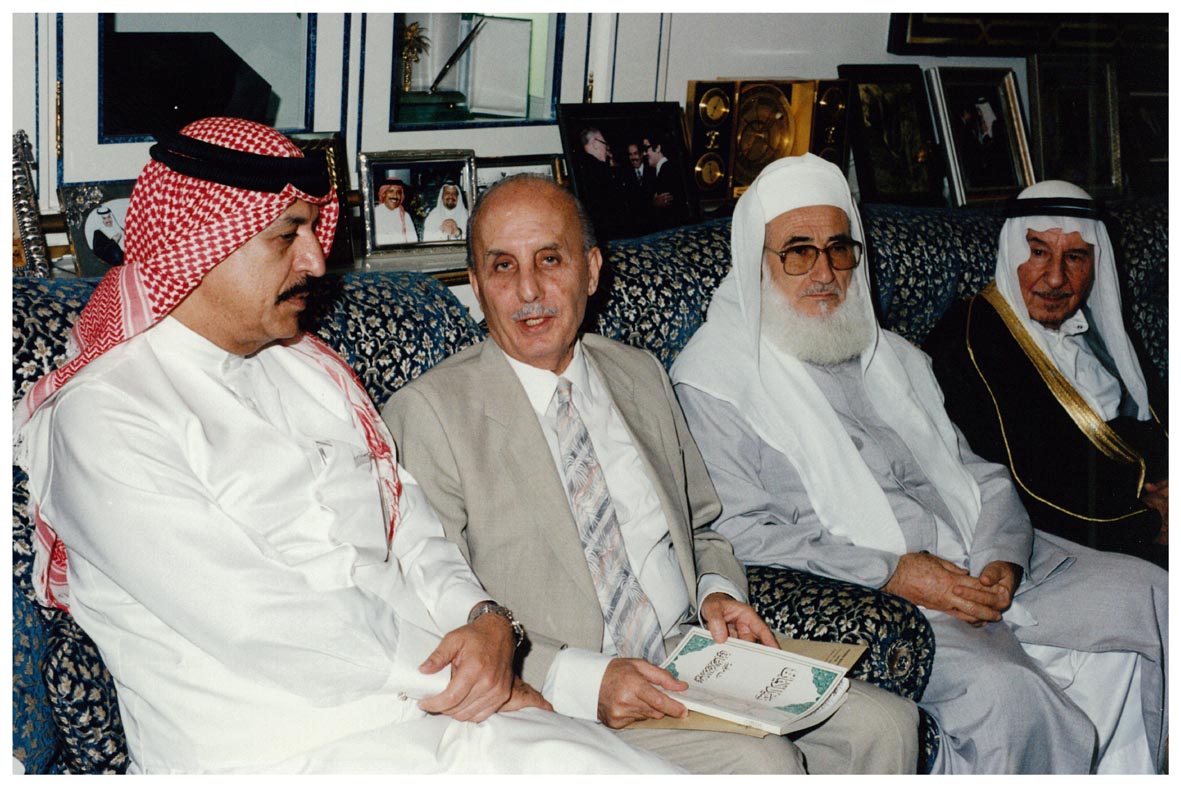 صورة 17231: ()، الشيخ محمد علي الصابوني، معالي الدكتور مصطفى البارودي، الشيخ عبد المقصود خوجه 