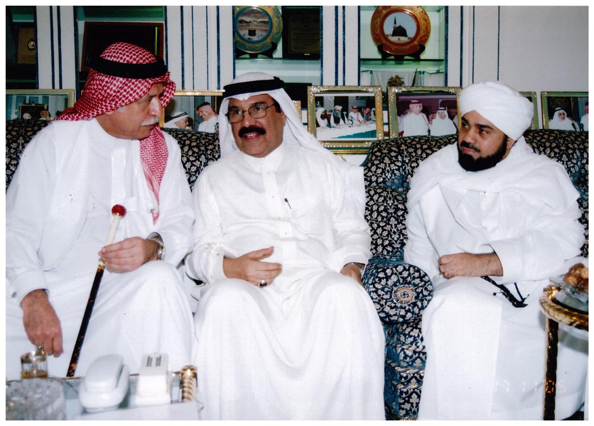 صورة 1737: الدكتور عبد الله فدعق، الأستاذ علي محمد حسون، الشيخ عبد المقصود خوجه 