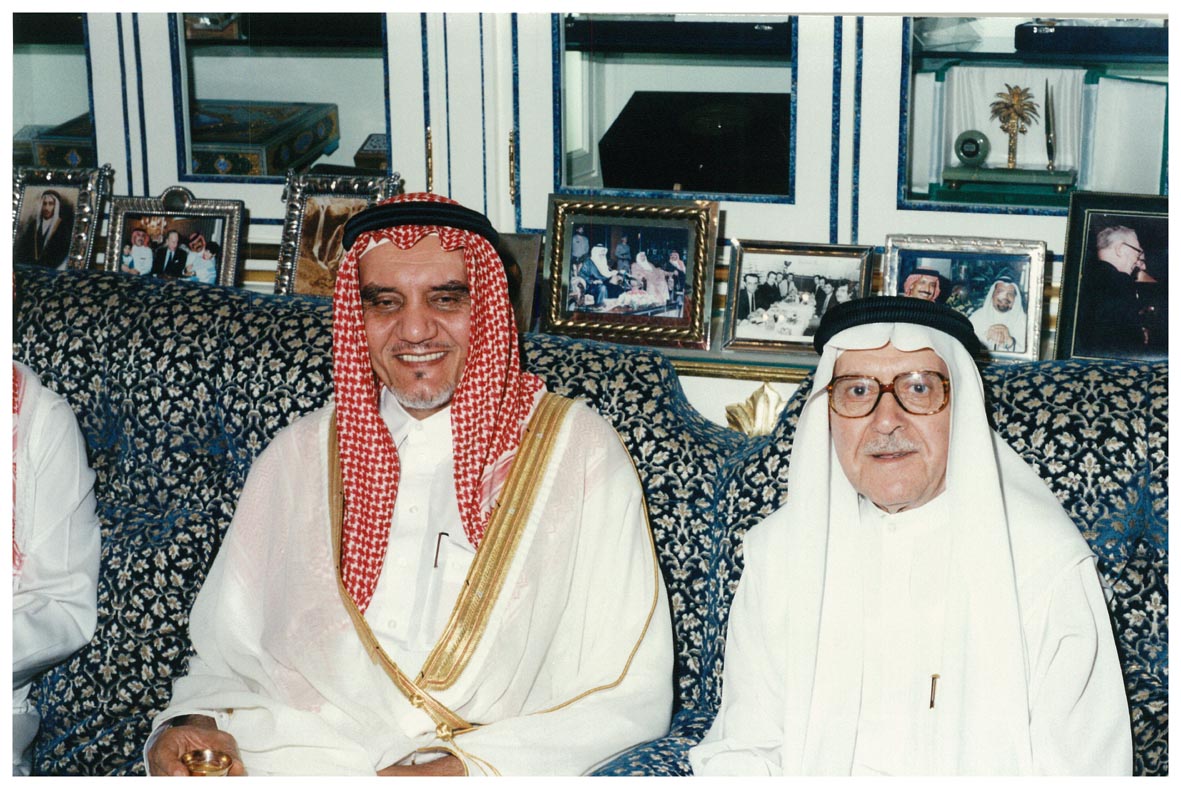 صورة 19136: الدكتور صلاح الدين المنجد، صاحب السمو الملكي الأمير محمد الفيصل 