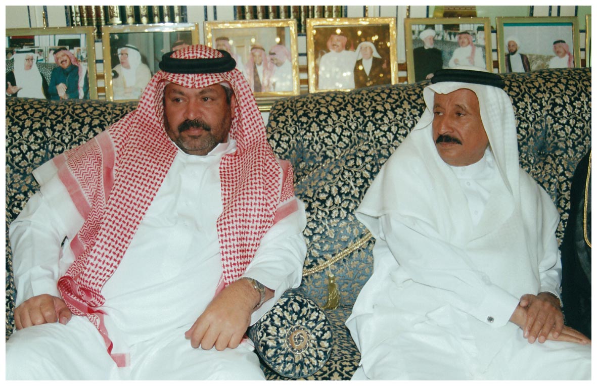 صورة 201: الأستاذ الدكتور عبد المحسن القحطاني، ثم الدكتور محمد ربيع 