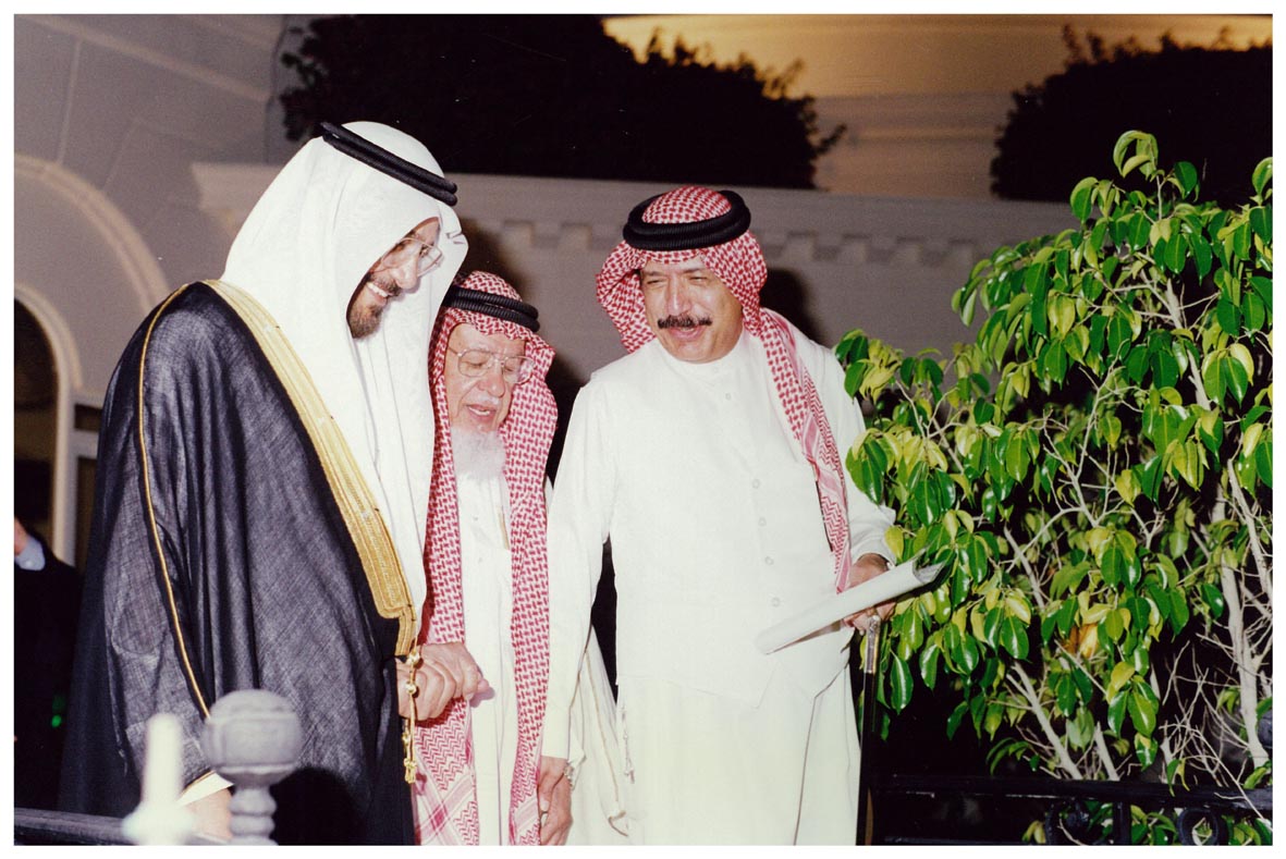 صورة 21368: الشيخ عبد المقصود خوجه، الشيخ عثمان الصالح، الدكتور أنور ماجد عشقي 
