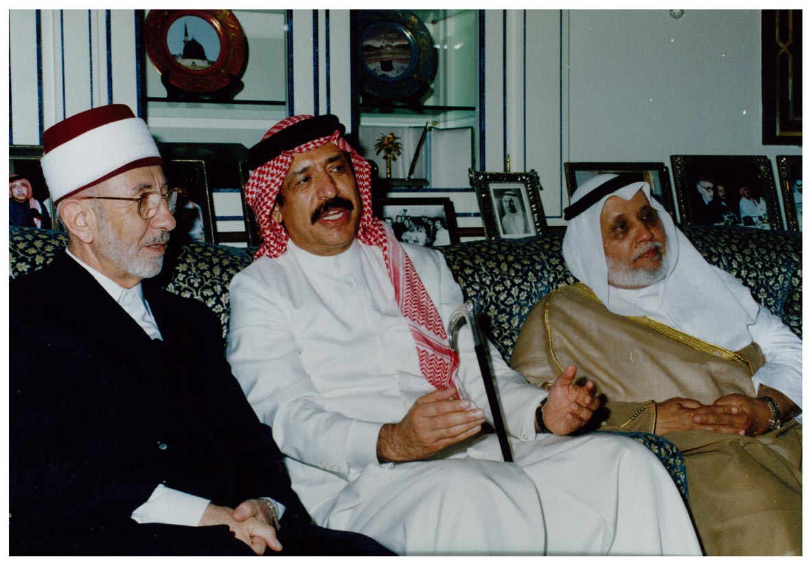 صورة 21581: معالي الدكتور محمد عبده يماني، الشيخ عبد المقصود خوجه، الدكتور محمد سعيد رمضان البوطي 
