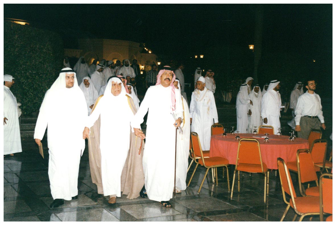 صورة 22019: الشيخ عبد المقصود خوجه، معالي الشيخ حسين علي عرب، ()، الأستاذ عبد الرحمن عمر خياط 