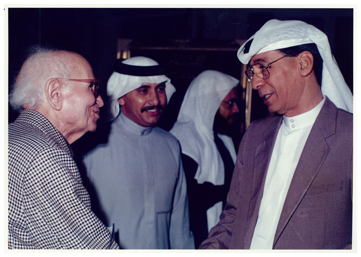 صورة 24045: الأستاذ يوسف حسين دمنهوري، أ. د. محمود حسن زيني، ()، الدكتور حسين مؤنس 