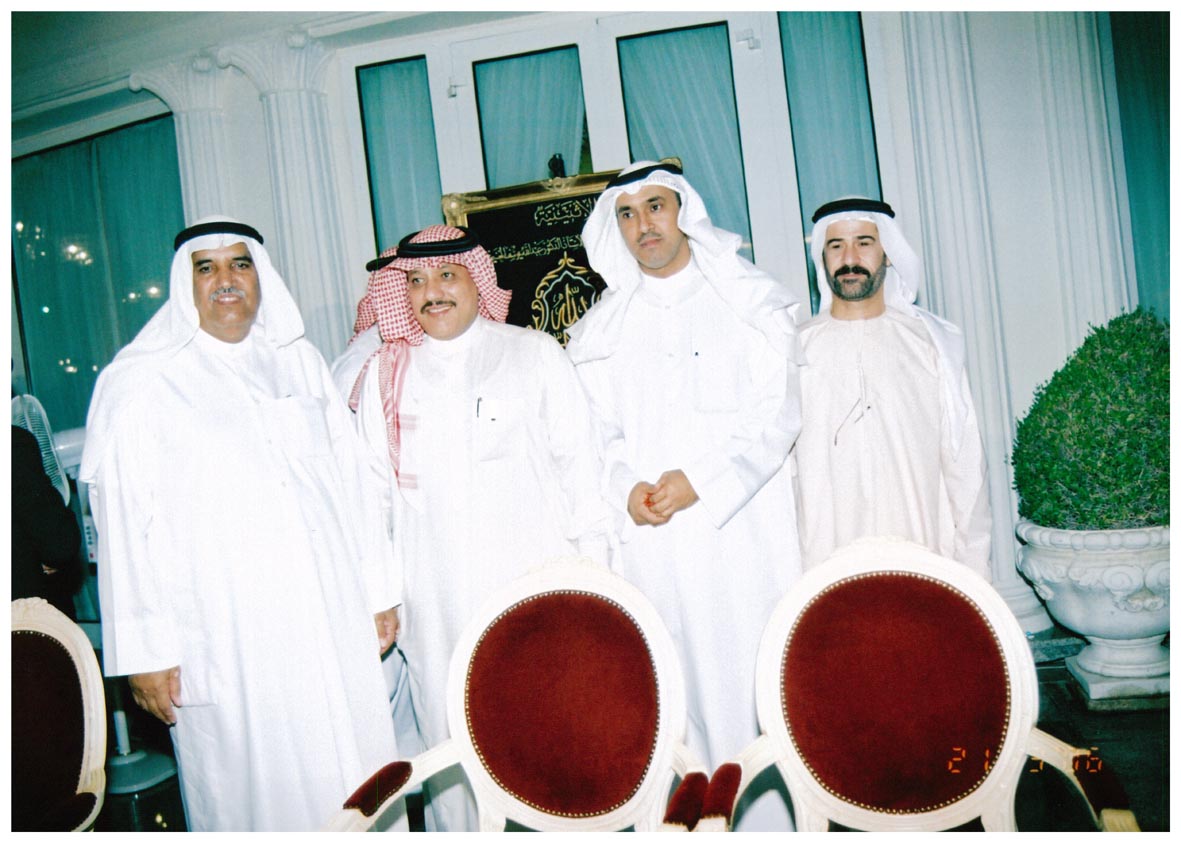 صورة 2432: ()، القنصل الكويتي علي إبراهيم النخيلان، أ. د. جميل مغربي، أ. د. عبد الله يوسف الغنيم 