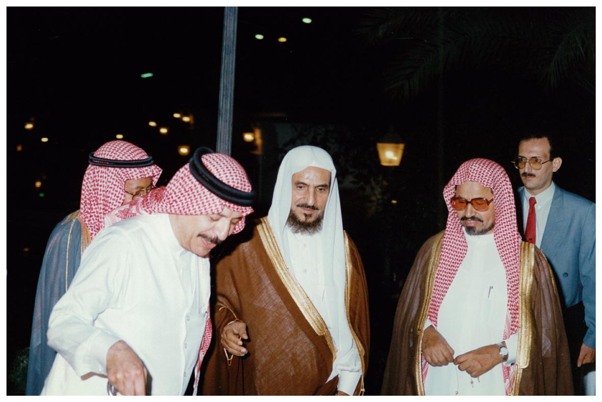صورة 24395: ()، ()، د. زاهر عواض الألمعي، الشيخ عبد المقصود خوجه، د. عبد الله عسيلان 