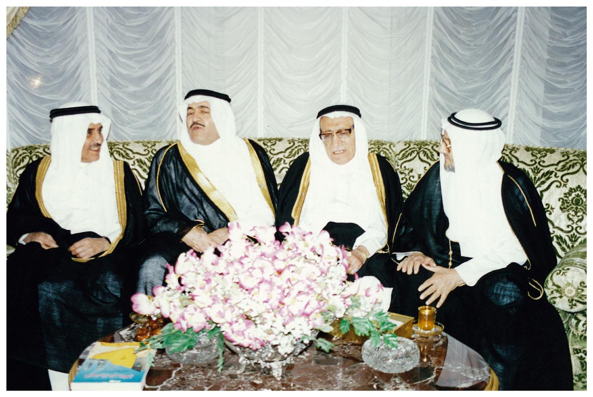 صورة 24557: أصحاب المعالي الشيوخ أحمد صلاح جمجوم، حسين عرب، هشام ناظر، محمد العلي أبا الخيل 