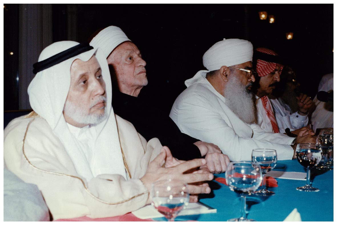 صورة 24698: الشيخ عبد المقصود خوجه، الدكتور خليل ملا خاطر، ()، معالي الدكتور محمد عبده يماني 