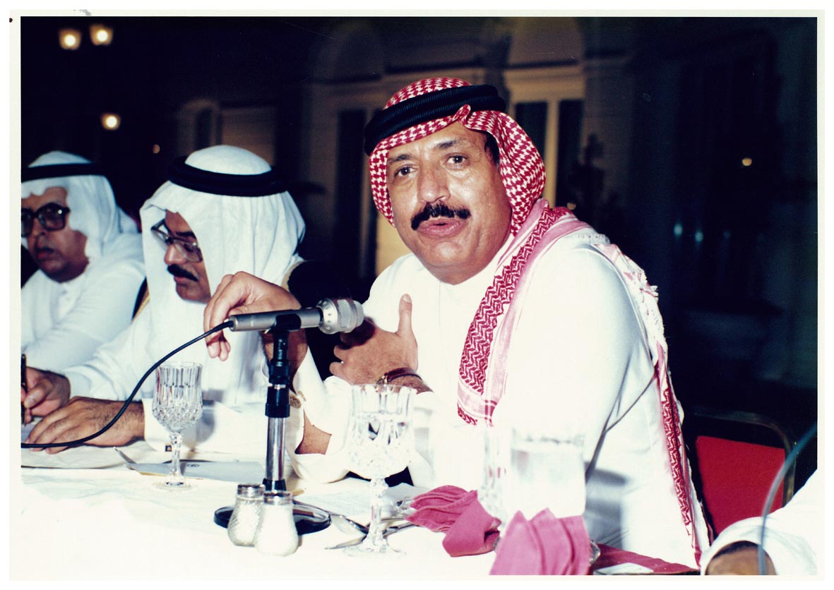 صورة 24938: الشيخ عبد المقصود خوجه، أ. د. منصور الحازمي، د. عبد الرحمن الأنصاري 