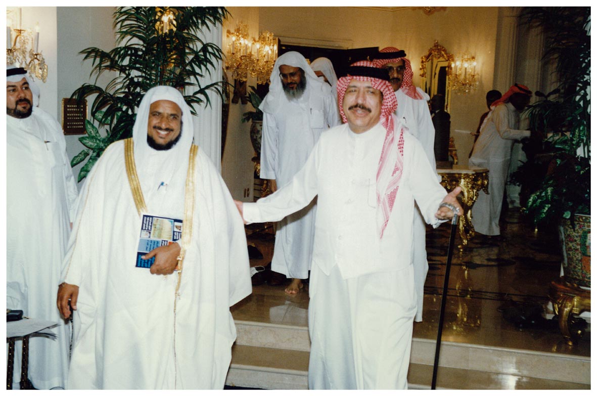صورة 25891: الشيخ عبد المقصود خوجه، د. عبد الله المصلح، الأستاذ حسان كتوعة، () 