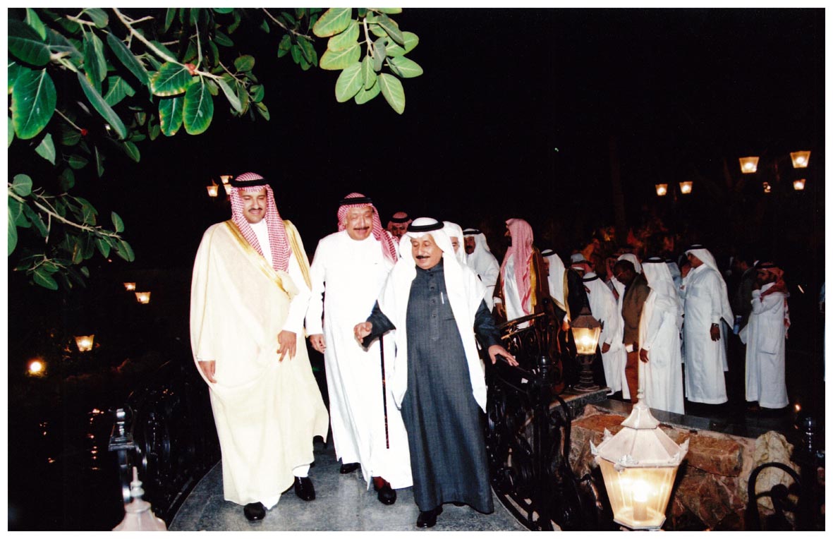 صورة 2607: أ. د. عبد المحسن القحطاني، الشيخ عبد المقصود خوجه، صاحب السمو الملكي الأمير فيصل بن سلمان 