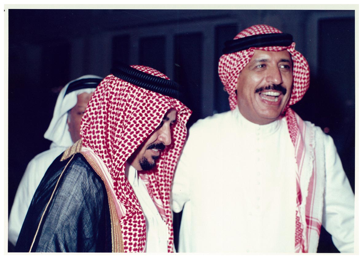 صورة 26119: الشيخ عبد المقصود خوجه، معالي الدكتور محمد سعيد القحطاني 