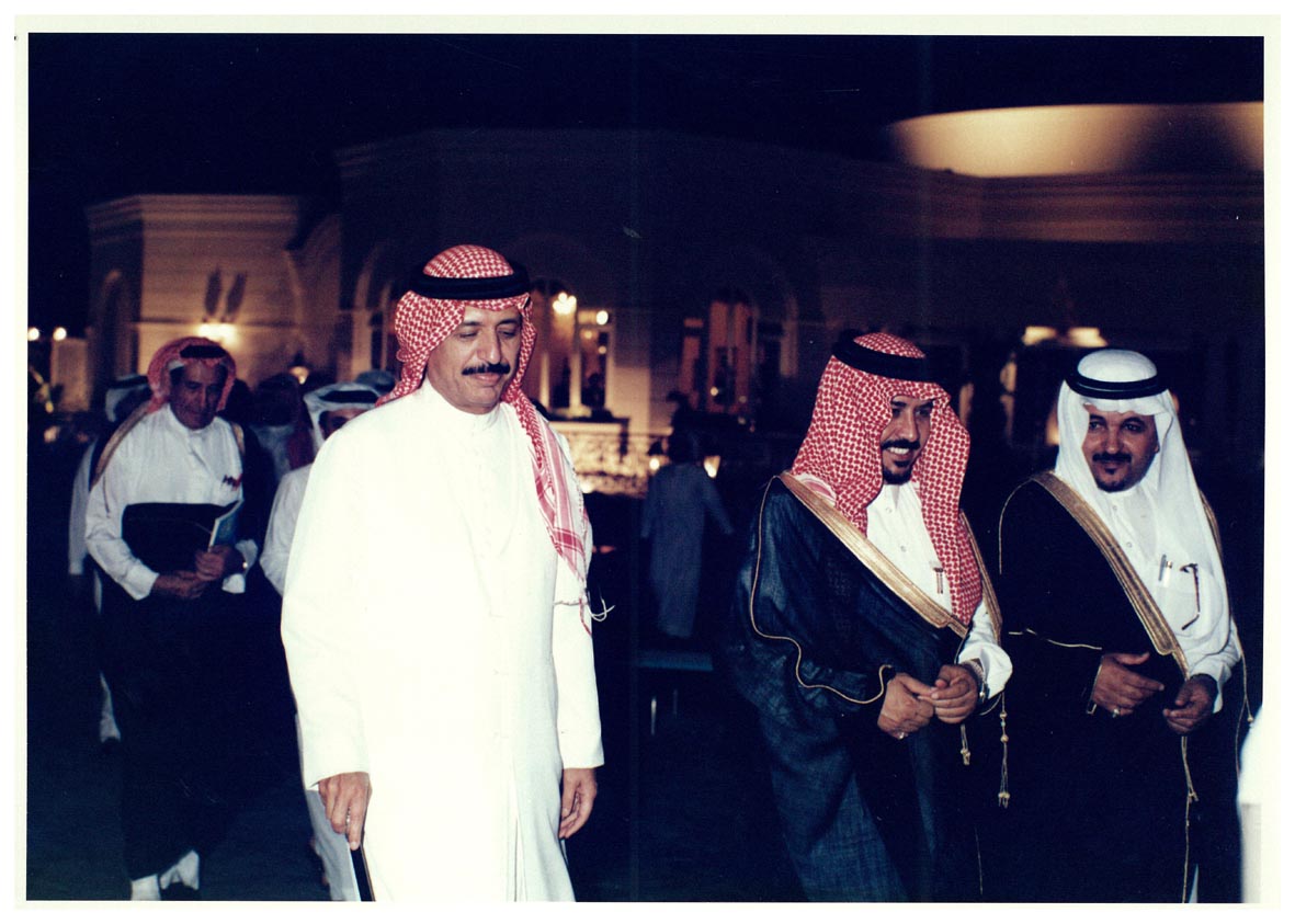 صورة 26128: ()، معالي الدكتور محمد سعيد القحطاني، الشيخ عبد المقصود خوجه، الأستاذ شكيب الأموي 