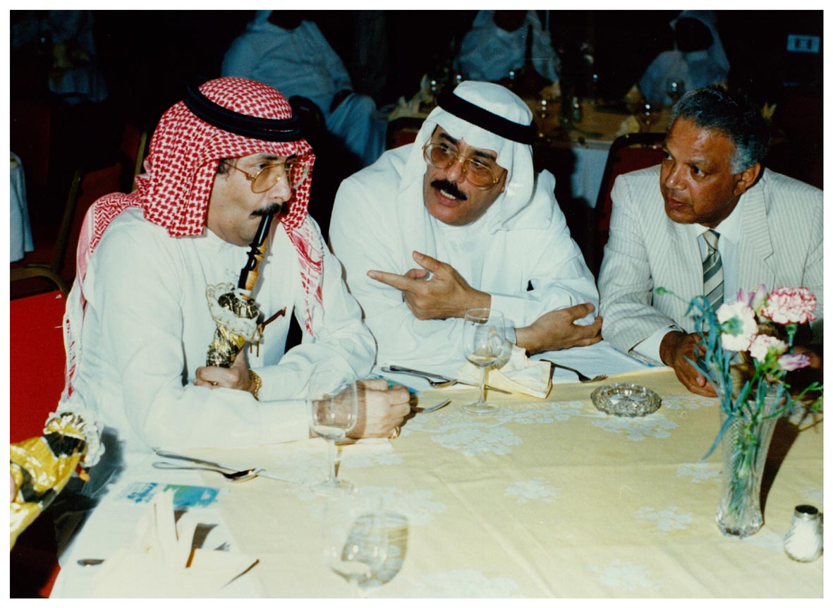 صورة 26136: الدكتور حسين جمعة، الدكتور غازي زين عوض الله، الأستاذ عبد الله عبد الرحمن الجفري 