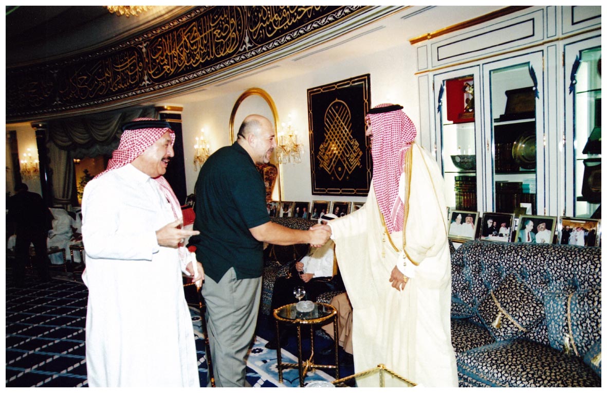 صورة 2615: صاحب السمو الملكي الأمير فيصل بن سلمان، ()، الشيخ عبد المقصود خوجه 