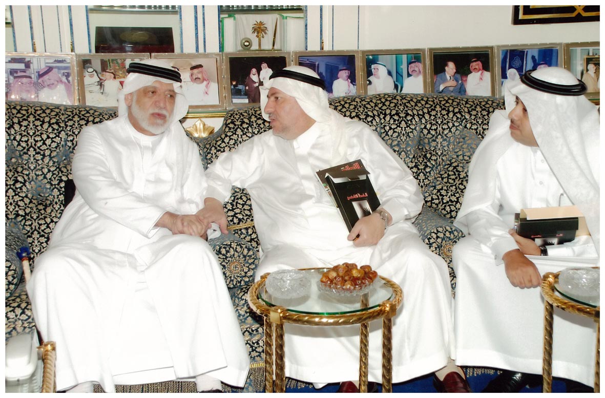 صورة 26891: أ. د. هشام مرتضى، أ. د. محمد خضر عريف، الشيخ عبد المقصود خوجه 