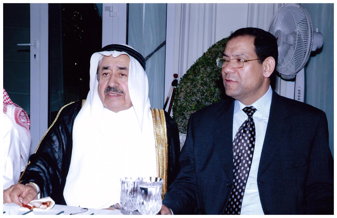 صورة 318: السفير عفيفي عبد الوهاب، ثم معالي الدكتور رضا عبيد 