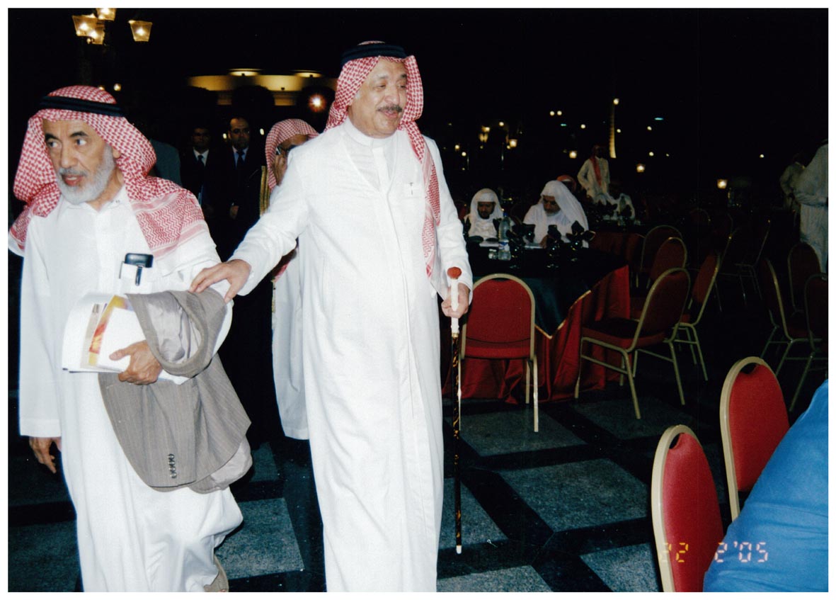 صورة 3450: معالي الشيخ عبد المقصود خوجه، أ. د. عبد الله صالح العثيمين 