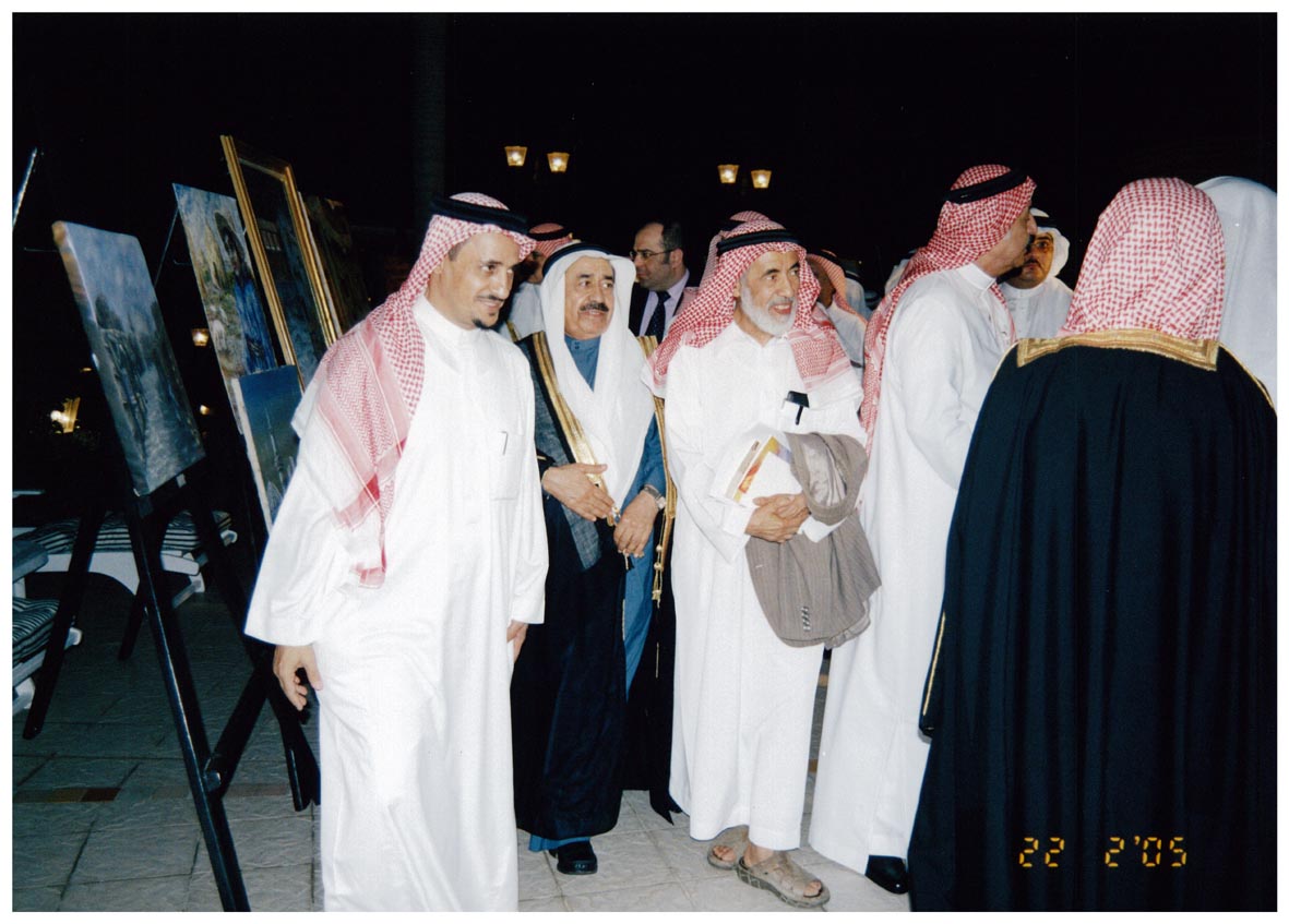 صورة 3453: الشيخ عبد المقصود خوجه، أ. د. عبد الله صالح العثيمين، أ. د. رضا عبيد، الفنان () 