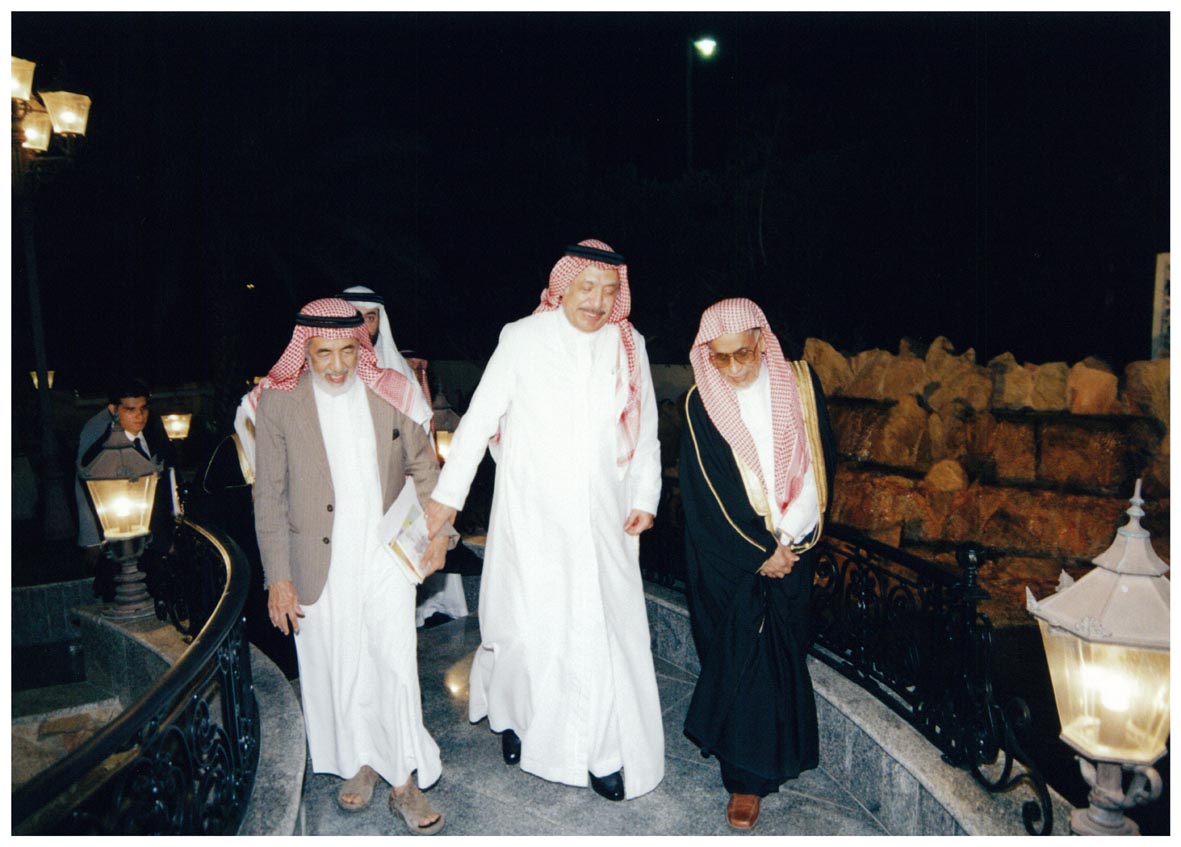صورة 3492: أ. د. حسن الهويمل، الشيخ عبد المقصود خوجه، أ. د. عبد الله صالح العثيمين 