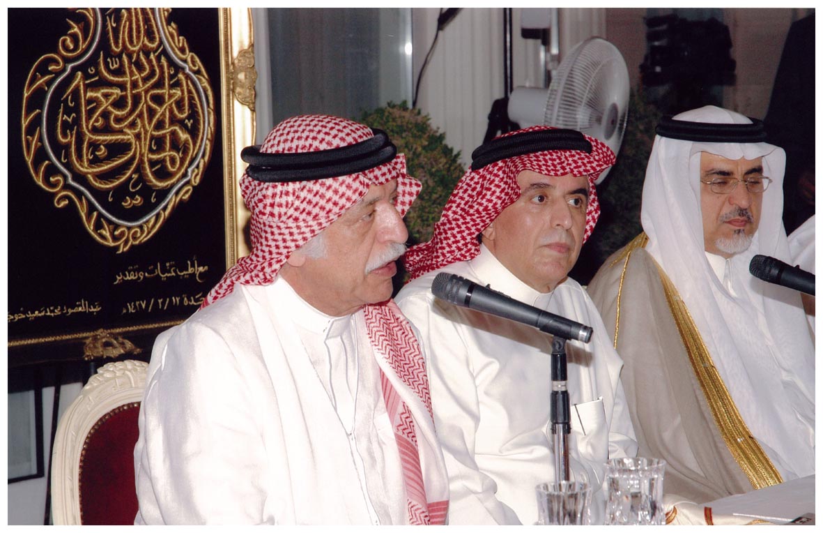 صورة 3985: معالي أ. د. سهيل حسن قاضي، الأستاذ أحمد سعد أبو دهمان، معالي الشيخ عبد المقصود خوجه 