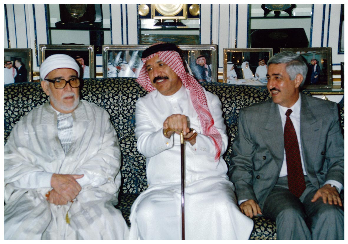 صورة 4258: د. حسان وصفي باشا، معالي الشيخ عبد المقصود خوجه، معالي الشيخ الحبيب بلخوجه 