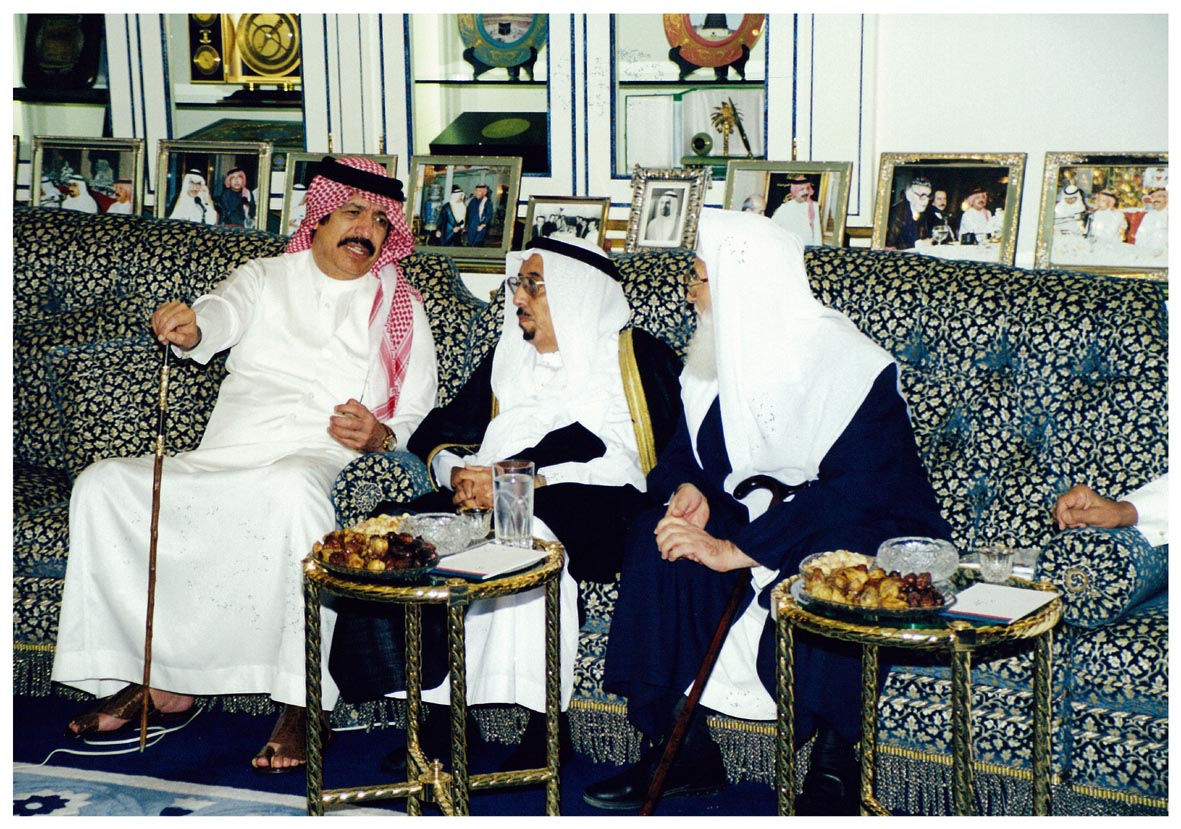 صورة 4907: الشيخ محمد علي الصابوني، الأستاذ علي أبو العلا، الشيخ عبد المقصود خوجه 