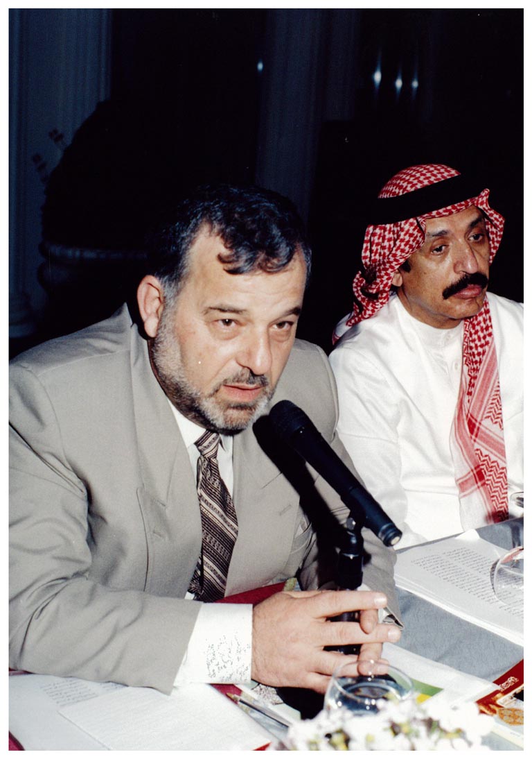 صورة 5125: الشيخ عبد المقصود خوجه، الأستاذ مصطفى عكرمة 