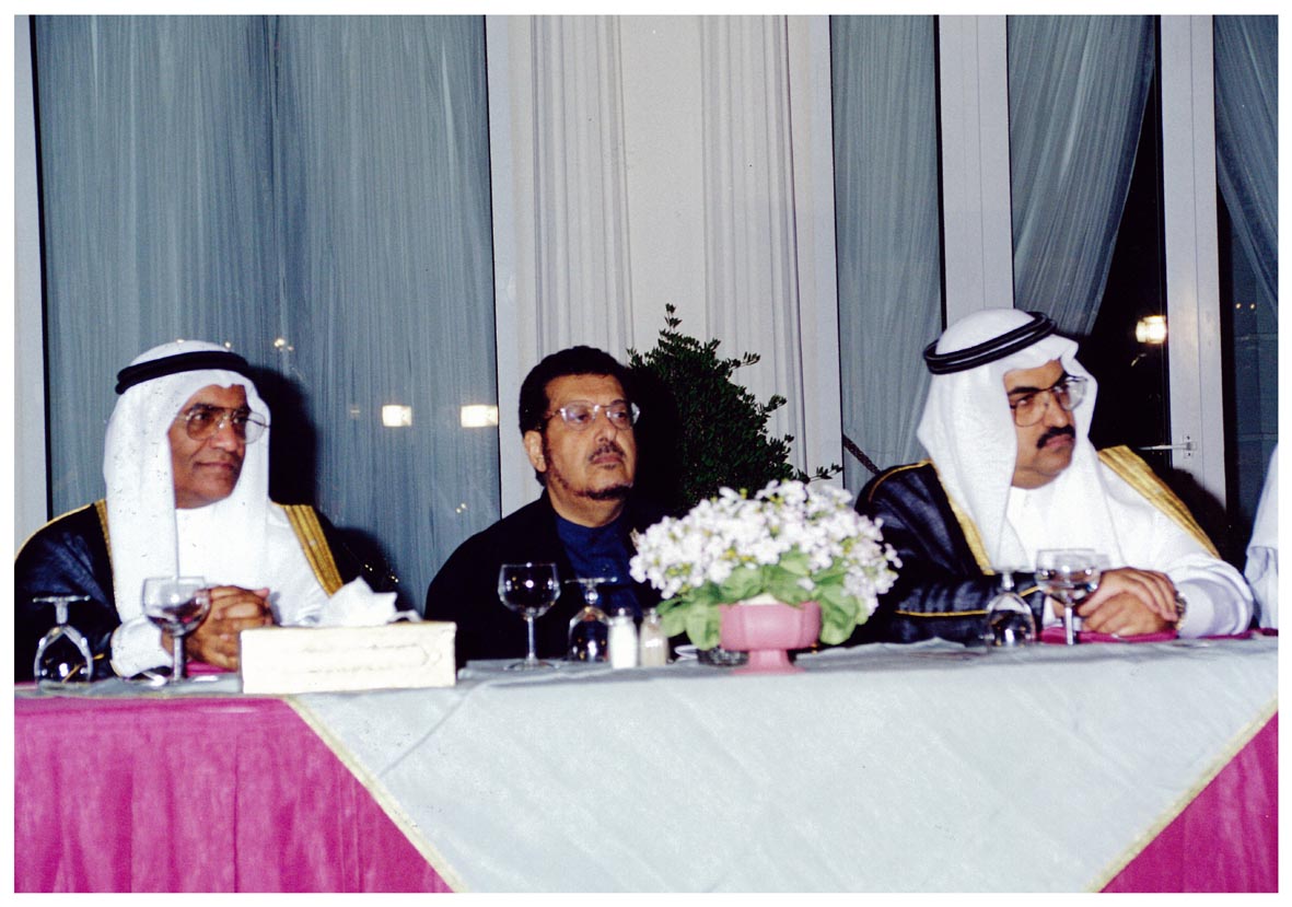 صورة 5705: معالي الدكتور خالد عبد الله بكر، معالي السيد إبراهيم الوزير، الدكتور صالح عبد الله باخريبة 