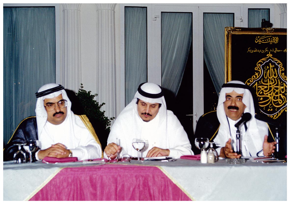 صورة 5748: معالي الدكتور بكر عبد الله بكر، الدكتور خضر القرشي، الدكتور خالد عبد الله بكر 