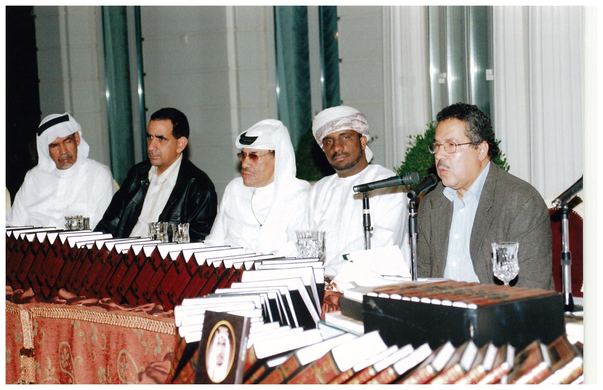 صورة 581: الأستاذ سيف الرحبي، ()، الدكتور عبد الله مناع، ()، حسين عاتق الغريبي 