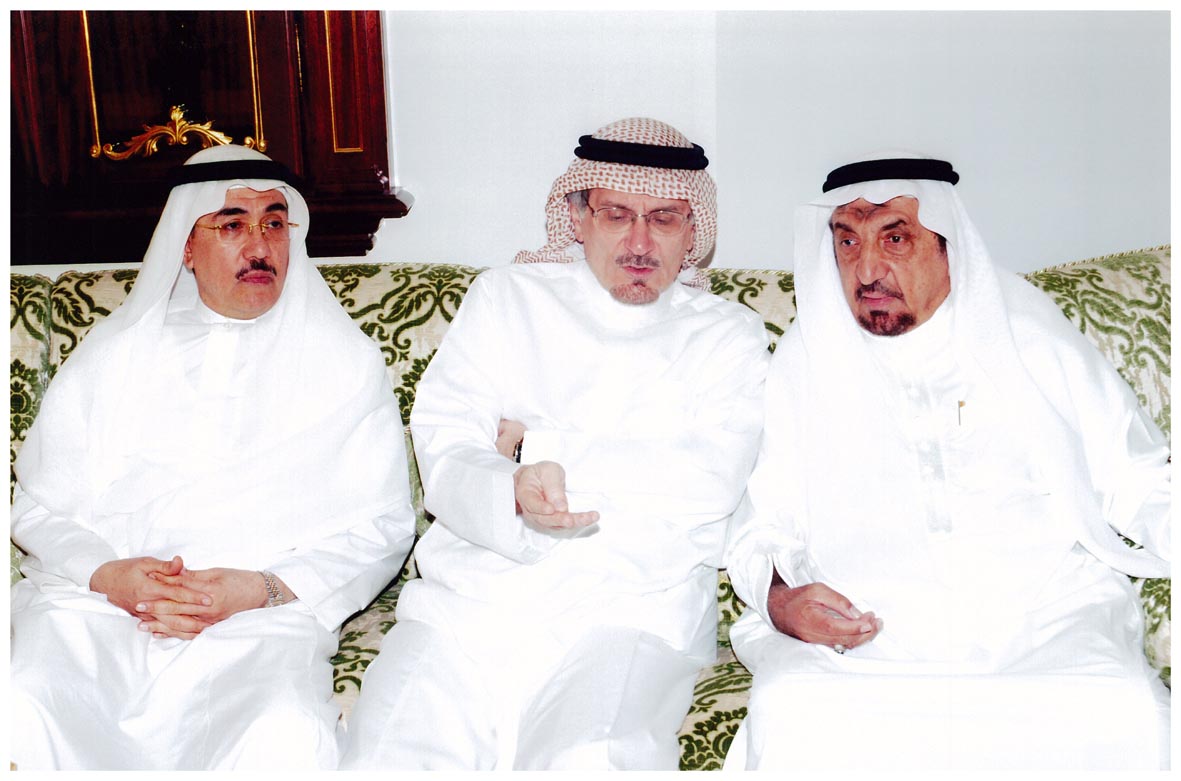 صورة 6323: أ. د. عبد الله باسلامة، الأستاذ خالد المعينا، الأستاذ فؤاد أبو منصور 