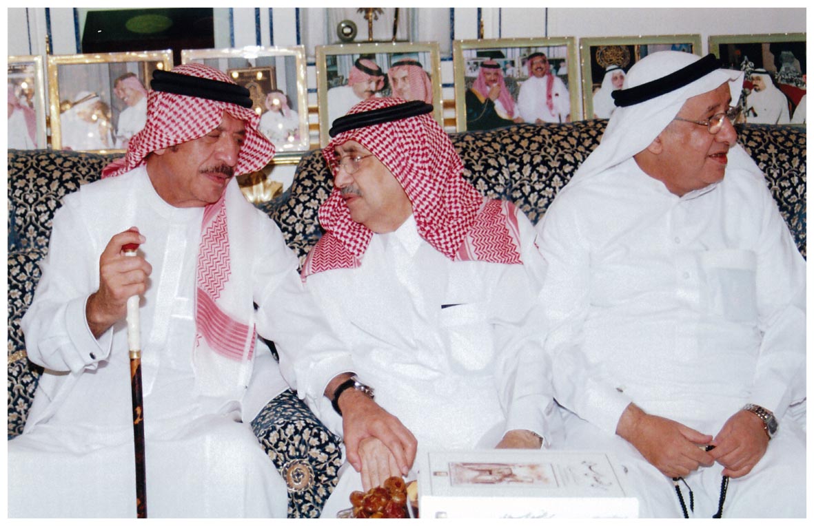 صورة 665: الأستاذ عبد الله فراج الشريف، الأستاذ عبد الله عبد الرحمن الجفري، الشيخ عبد المقصود خوجه 