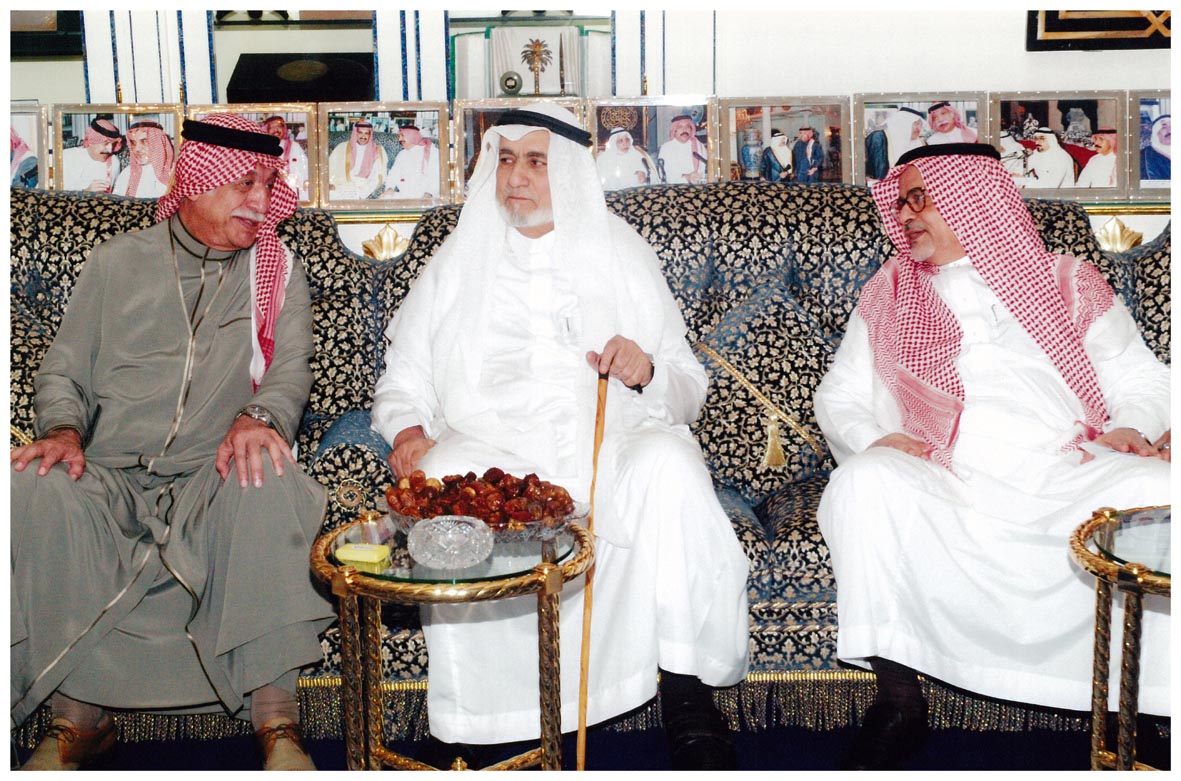صورة 6872: أ. د. حسن عمر بلخي، السيد أمين عقيل عطاس، الشيخ عبد المقصود خوجه 