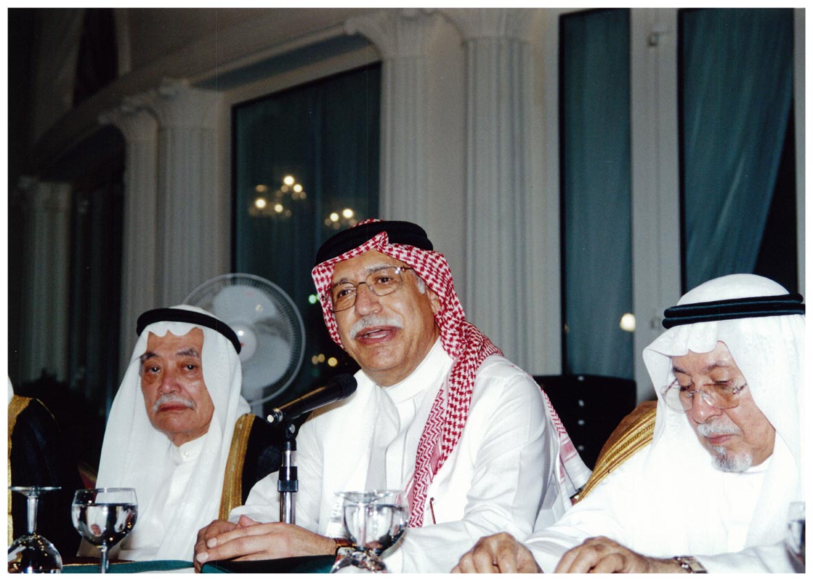 صورة 7641: الأستاذ عبد الله الحصين، الشيخ عبد المقصود خوجه، الأستاذ عبد الله بوقس 