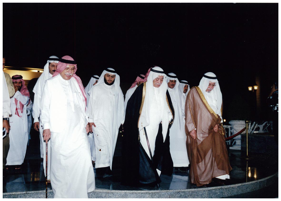 صورة 7654: الأستاذ عبد الله الحصين، الأستاذ عبد الله بوقس، الشيخ عبد المقصود خوجه، .. .. .. .. 