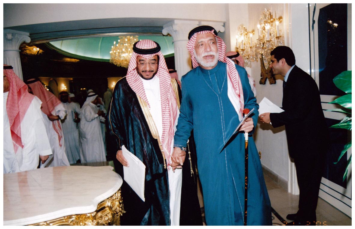 صورة 800: الشيخ عبد المقصود خوجه، الدكتور زيد عبد المحسن الحسين 