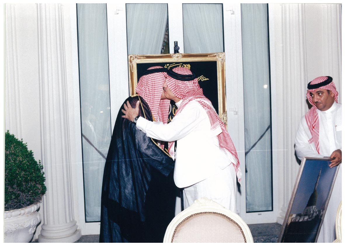 صورة 8422: الشيخ عبد المقصود خوجه، صاحب السمو الملكي الأمير سلطان بن سلمان، الأستاذ عبد اللطيف خبيري 