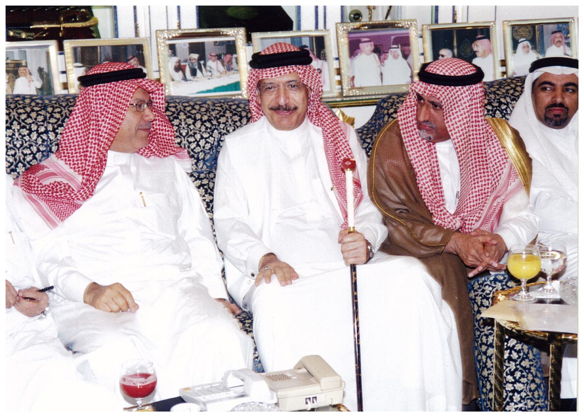 صورة 8500: ()، ()، الشيخ عبد المقصود خوجه، الشيخ عبد الله سالم باحمدان 