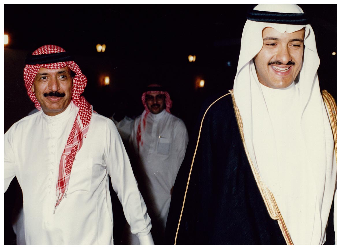 صورة 8606: صاحب السمو الملكي الأمير سلطان بن سلمان بن عبد العزيز، الشيخ عبد المقصود خوجه 