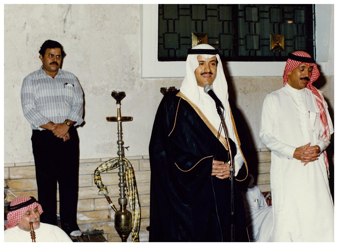 صورة 8628: الشيخ عبد المقصود خوجه، صاحب السمو الملكي الأمير سلطان بن سلمان بن عبد العزيز 