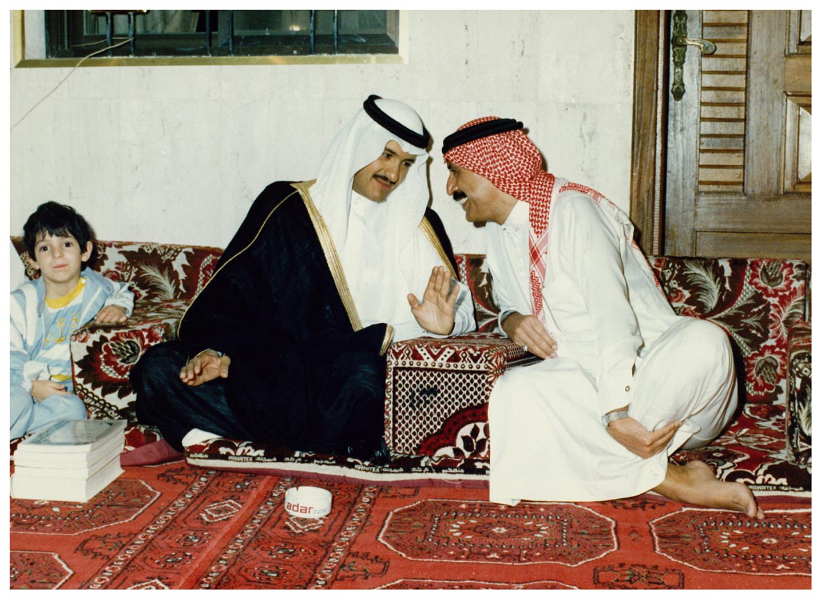 صورة 8641: الشيخ عبد المقصود خوجه، صاحب السمو الملكي الأمير سلطان بن سلمان، إباء عبد المقصود خوجه 